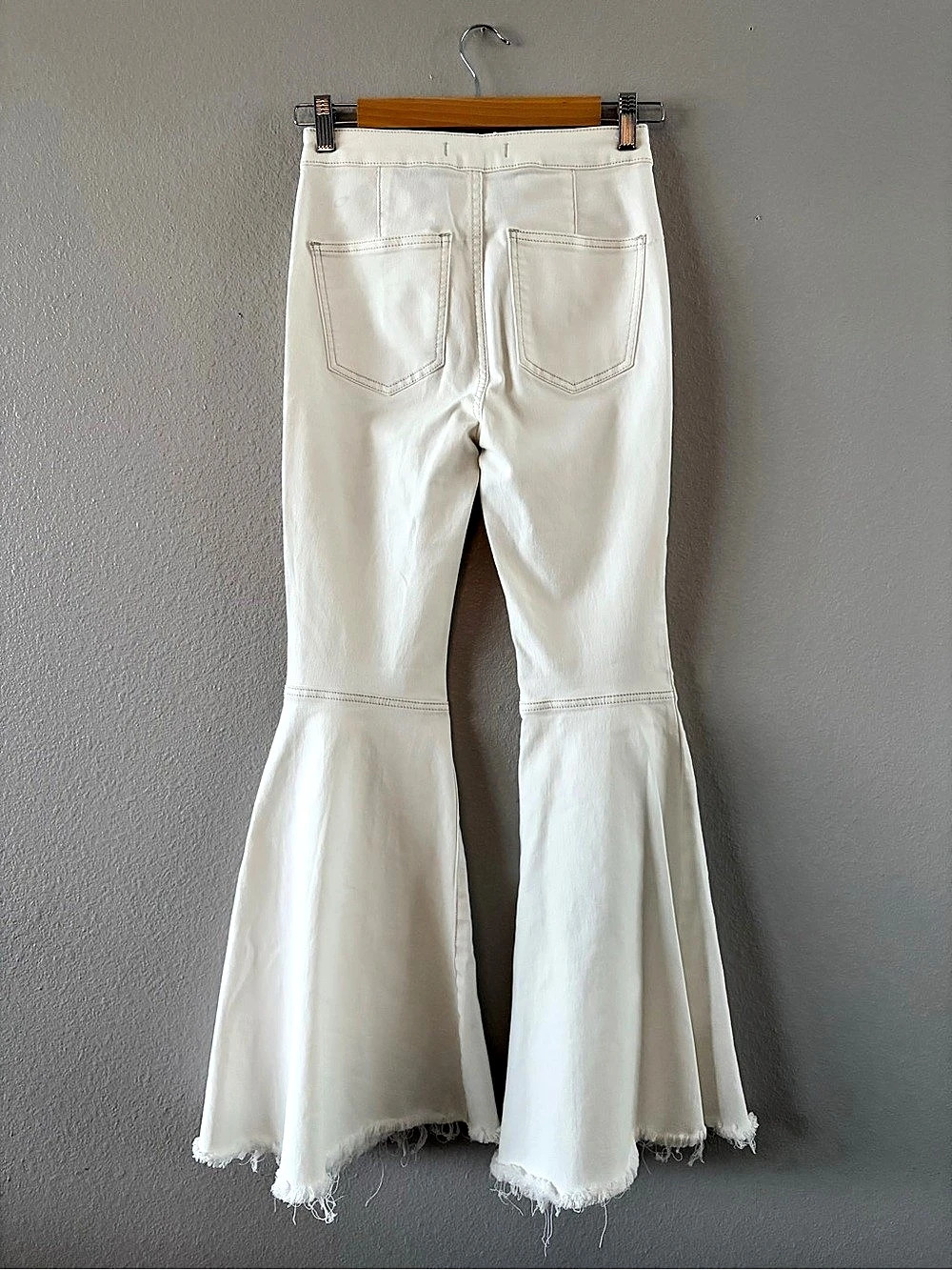 Free People Just Float On Flare Jeans White - Picture 2 of 2
